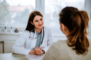 doctor talks with patient about a suboxone clinic in maryland